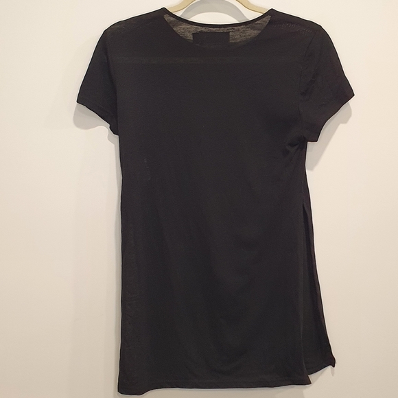 MINKPINK longline t-shirt with side slits, black, size small - Picture 2 of 2